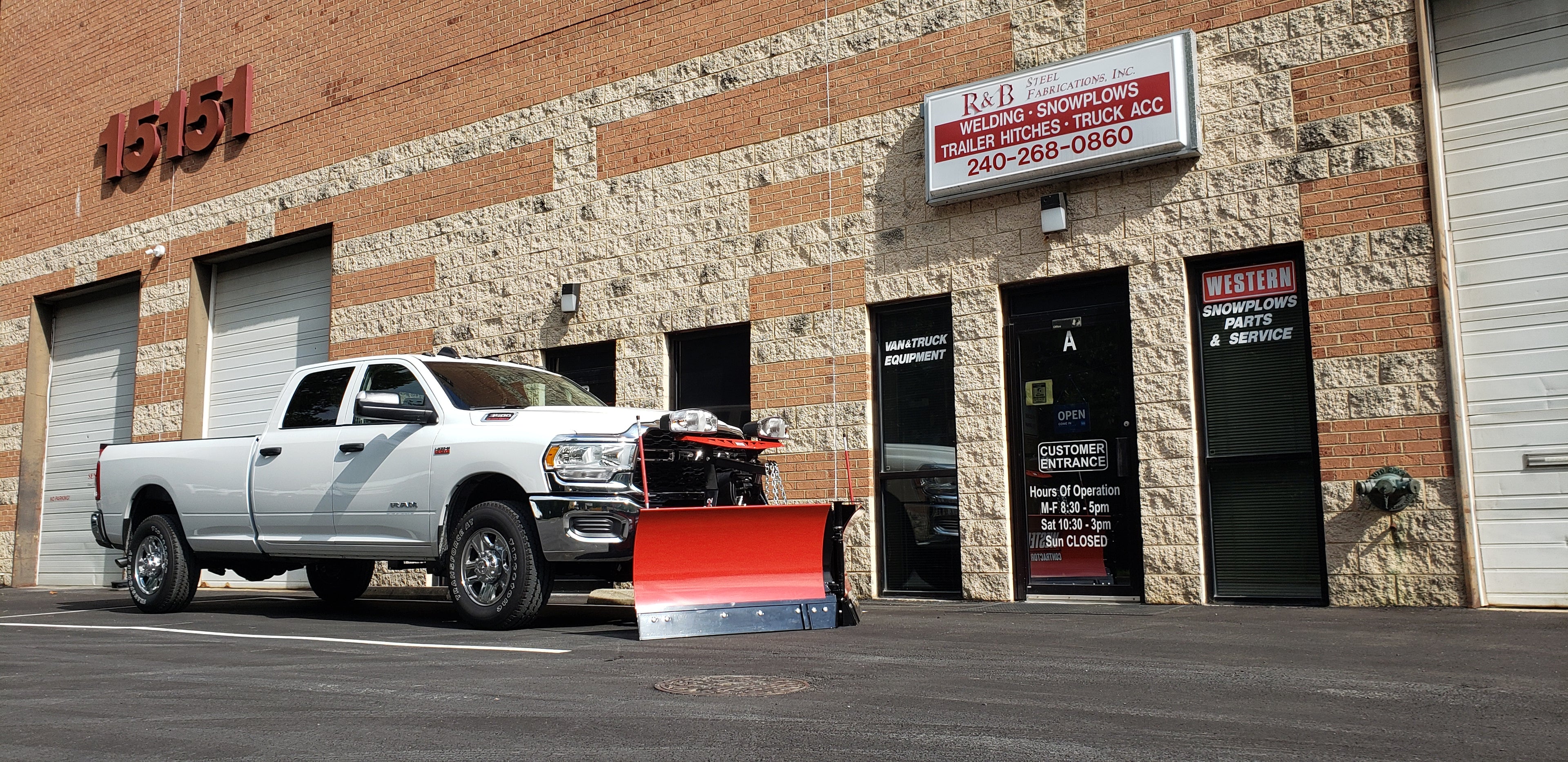 Western V plow truck